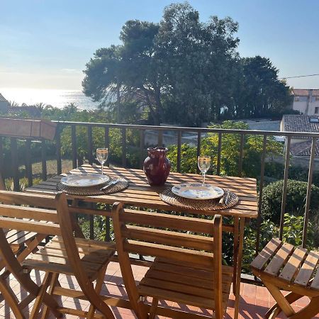 Appartement Cosy Vue Mer A 50 M De La Plage - Refait A Neuf Et Climatise Le Pradet Bagian luar foto