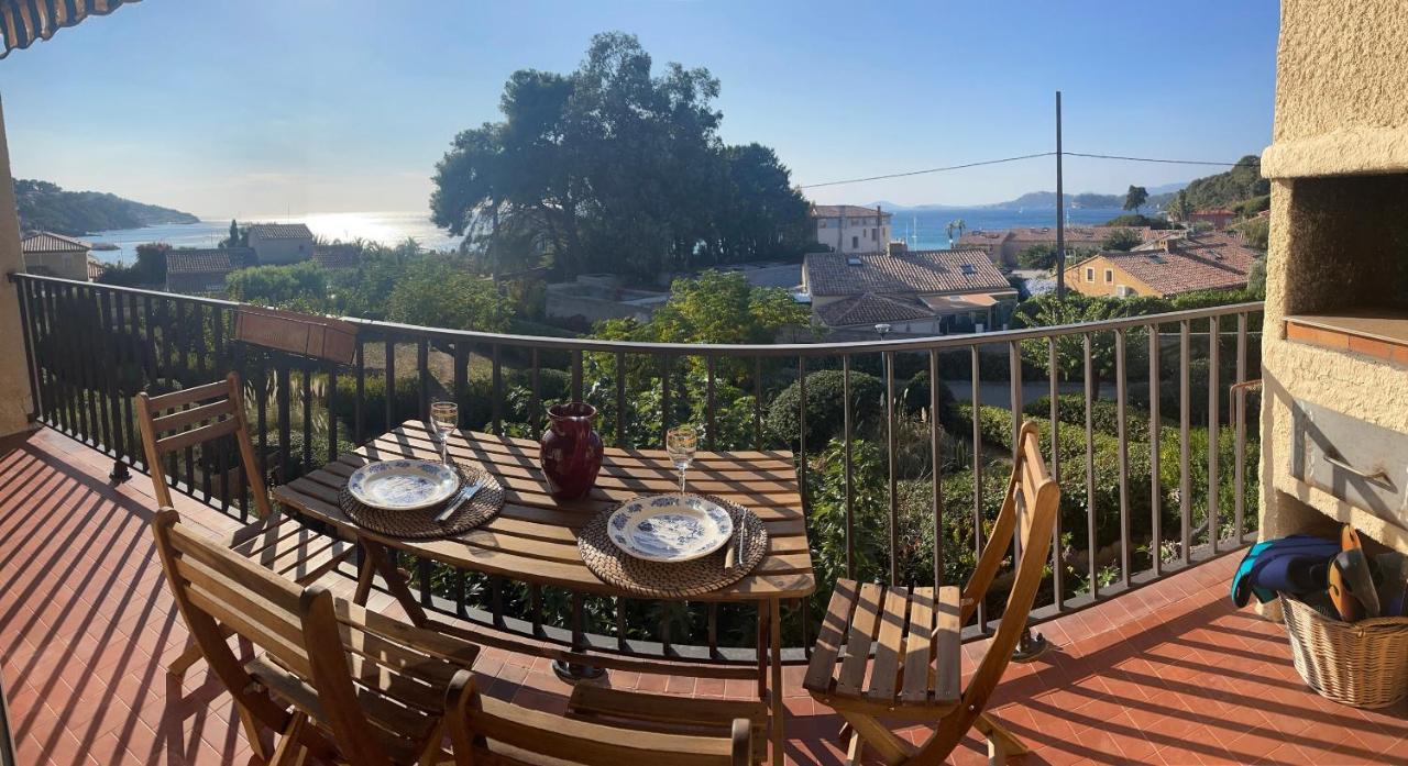Appartement Cosy Vue Mer A 50 M De La Plage - Refait A Neuf Et Climatise Le Pradet Bagian luar foto